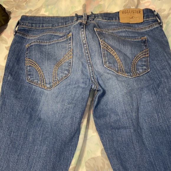 Selling 4 pairs of jeans for $60! - Picture 7 of 9